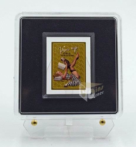 Julie pin girls art - pin-up,