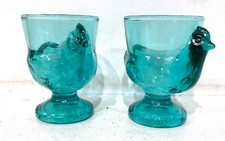 2 Anciens coquetiers en verre