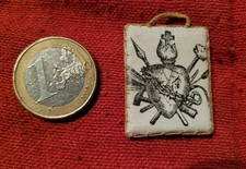 Ancien scapulaire en tissu et