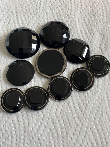 Boutons anciens noirs 40 - 45,