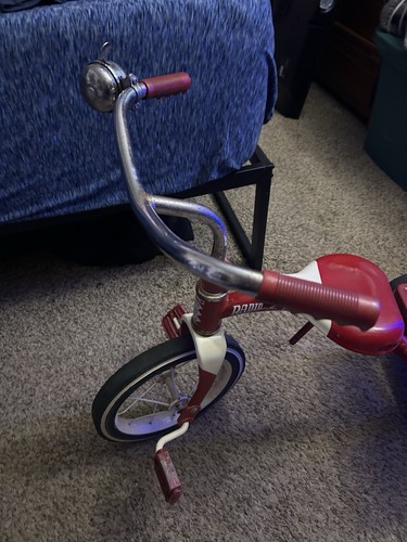 Radio flyer tricycle - radio,