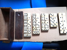 🎅Jeu de 28 dominos ancien en os et ébène dans sa boite d'origine🎅