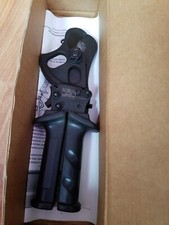 Pince coupe câble accès