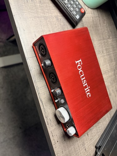 Focusrite scarlett 2i2 - focusrite,