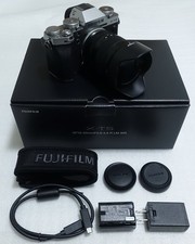 Appareil photo sans miroir FUJIFILM X-T5 "comme neuf" argent avec XF...