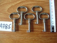 LOT A785 DE 5 CLÉ CLÉS CLEFS