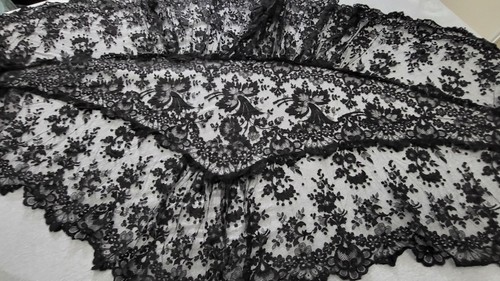 Ancienne mantille dentelle - ancienne, en