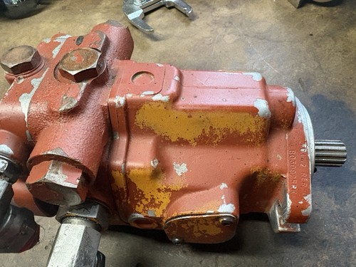Cessna eaton 70142 piston pump - piston,
