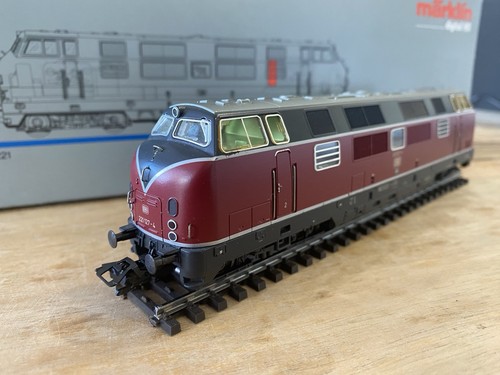 Märklin 3681 221 127 - br,