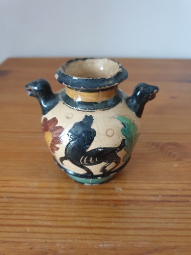 Petit pot ancien terre - en,