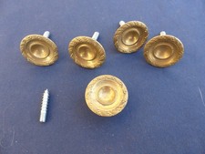 5 petits boutons laiton