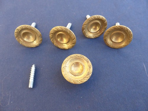 Petits boutons laiton - petits,