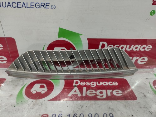 0001694 grille gauche capot