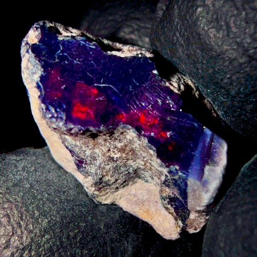 Opale noire brute - opale, naturelle