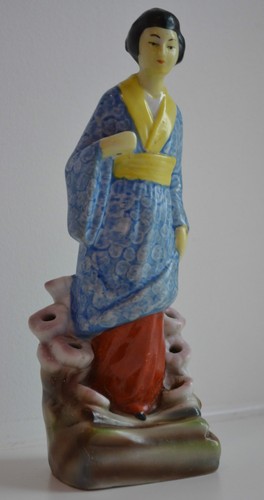 Pique fleur ancien biscuit - en,