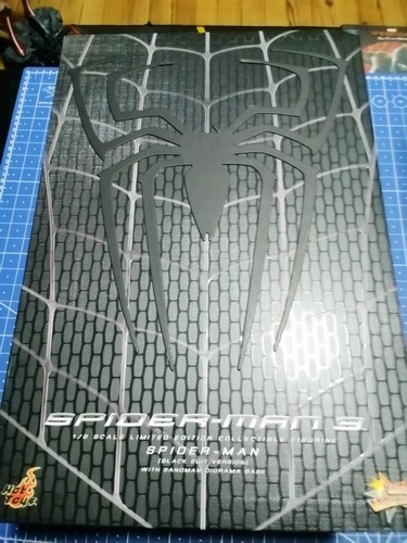 Hot toys spider man - hot, suit