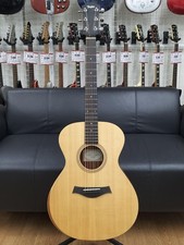 Guitare acoustique électrique