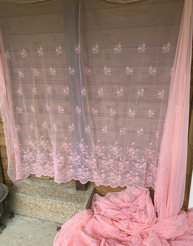 Tissu vintage tulle brodé