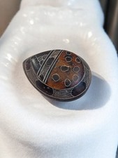 Petite boîte à pilules en