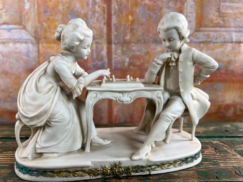 Figurine ancienne porcelaine - figurine,