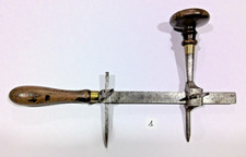 ANCIEN COMPAS BOURRELIER