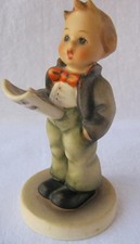 M I Hummel Goebel THE SINGER