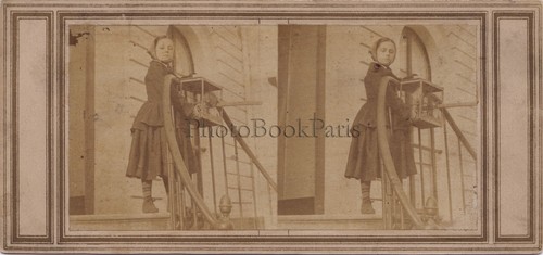Jeune fille avec cage - , d'oiseau