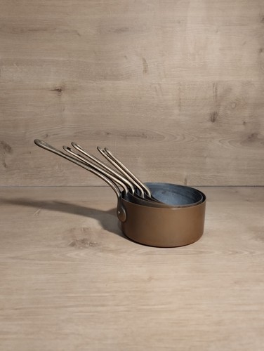 Série petites casseroles en - série,
