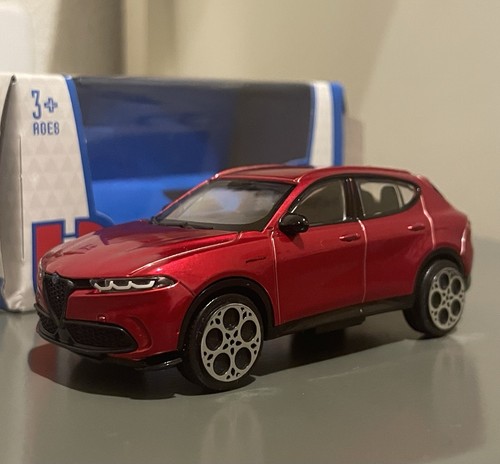 Voiture miniature alfa romeo - miniature,