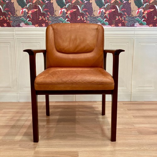 Fauteuil cuir design 1960 - "design, 1960".