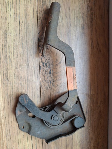 Charniere coffre arrière - coffre,