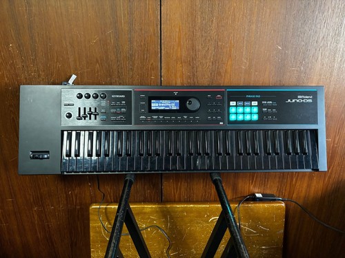 Synthétiseur roland juno - roland, juno-ds