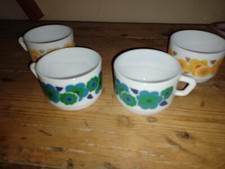 Lot de  4 tasses Arcopal Lotus