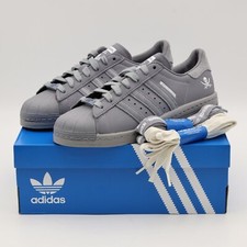 Chaussures grises IE6115