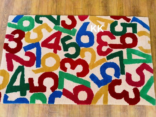Tapis multi chiffres fait - , main