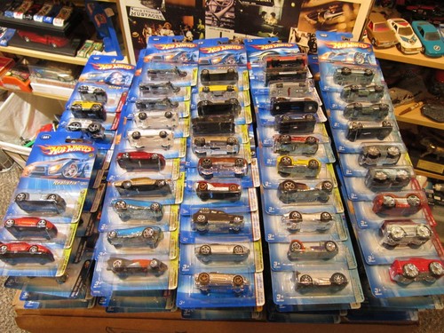 2005 hot wheels diecast - hot,