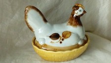 CHICKEN ON EARTHENWARE NEST EGG BOX CANDY BOX *