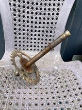 Pédalier axe mobylette