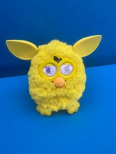 FURBY BOOM ROSE JAUNE HASBRO 2012 Tiger électroniques Jouet Peluche Interactif