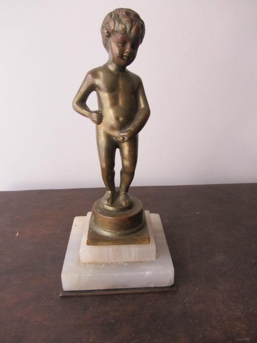 Sculpture bronze manneken - sculpture,