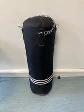 Sac de boxe Adidas 120 cm 30 kg environ