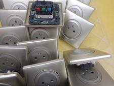 1 prise affleurante celiane