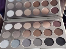 Morphe 18CT MATTE ESSENTIALS Artistry Palette 18 Shades Cool Eyeshadow Palette