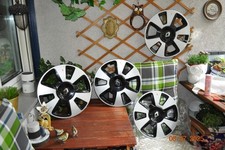 4 x Genuine Wheel Centre Cap 15 Inch for Renault Twingo III 403152924R