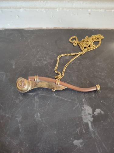 Sifflet manœuvre ancien - de,