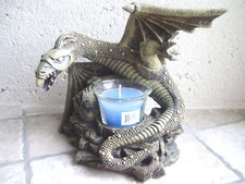 Figurine résine: dragon avec