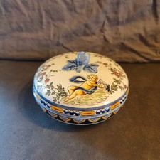 Bonbonnière en faïence de