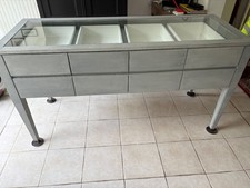 2 meubles contemporains