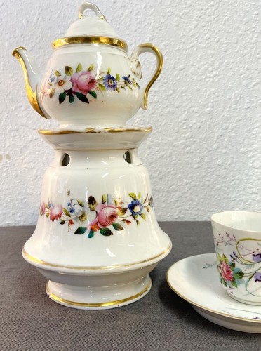 Paris porcelain herbal teapot