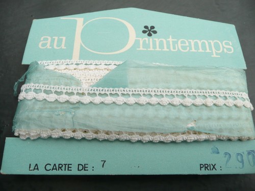Dentelle ancienne en - ,
